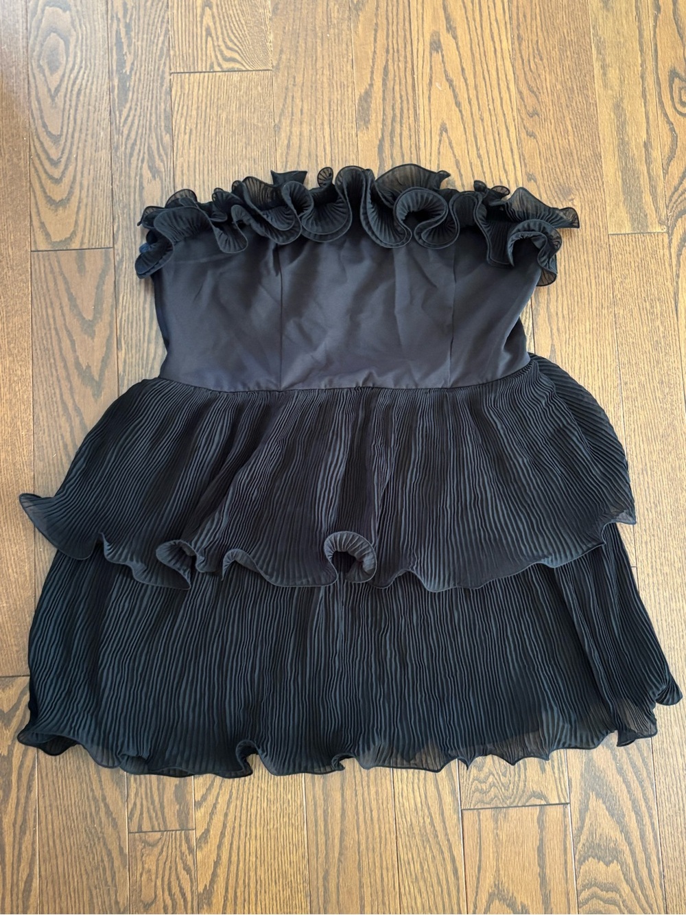 H & M Black Tiered Ruffled Short Homecoming Dress Size XL Strapless